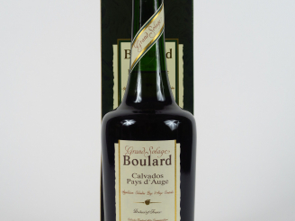 Vente aux enchères 1 BOUTEILLE CALVADOS 'GRAND SOLAGE' BOULARD - COFFRET