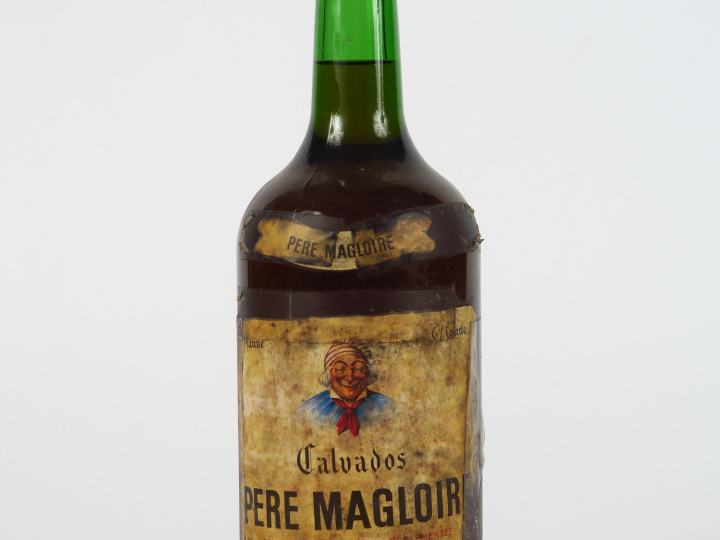1 VIEILLE BOUTEILLE (1 L) CALVADOS PÈRE MAGLOIRE - EA