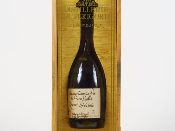 1 BOUTEILLE (50 cl) GRANDE EAU DE VIE DE PRUNE 'RESERVE SPECIALE' DIST