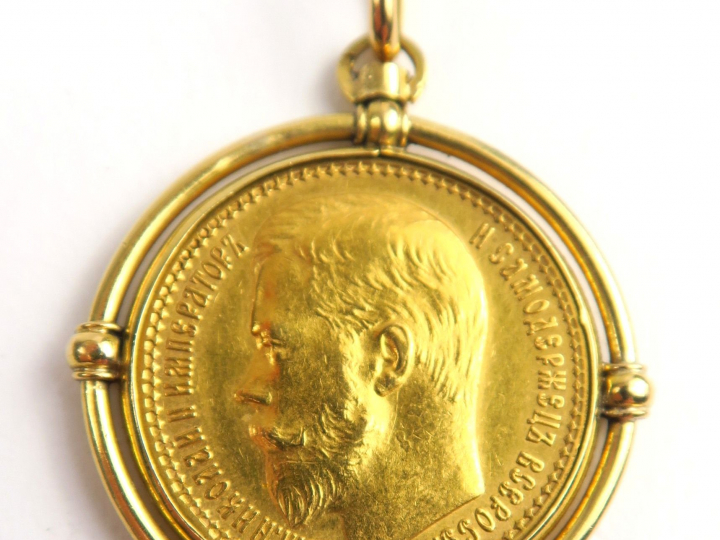 1 pièce de 15 roubles 1897 or. Dans une monture. Poids : 17,68 g