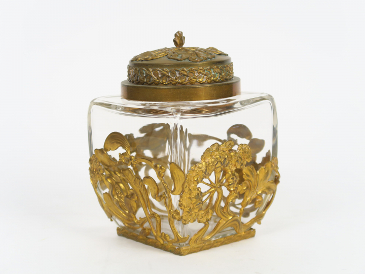 Boite à biscuits Art Nouveau en verre et métal doré, monture ajourée à