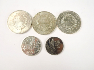 Vente aux enchères 5 pièces en argent (3 pièces de 50 fcs, 1 p de 100 fcs, 1 pièce de 5 f