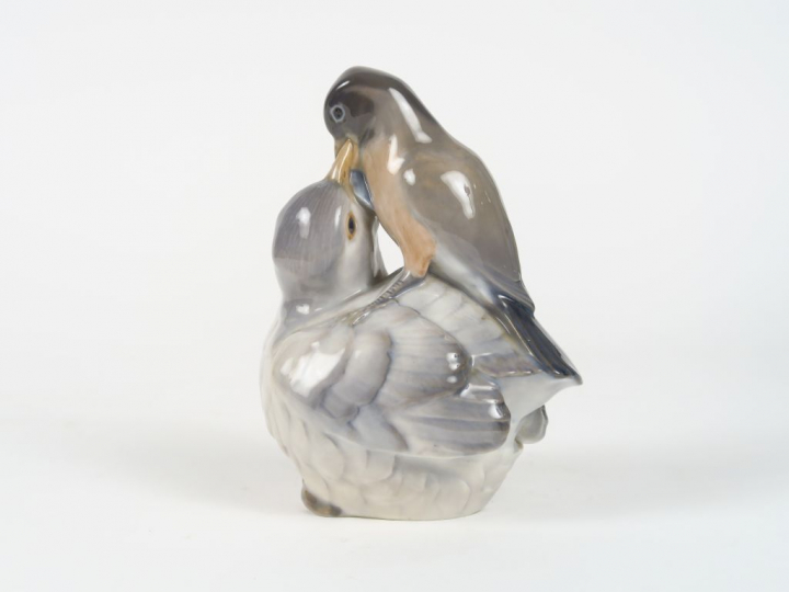 Gourpe en porcelaine de Copenhague. "Oiseaux" H.16,5 cm