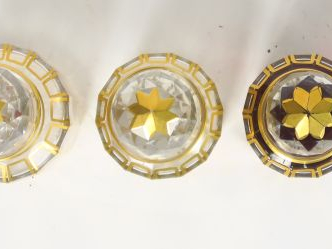 Garniture de toilette en cristal, à décor de liserés dorés et d’étoile
