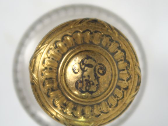 Garniture de toilette de style Louis XVI en cristal et vermeil, poinço