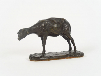 Vente aux enchères Ary BITTER. "Brebis". Sculpure en bronze à patine brune. Signée. Dim. 