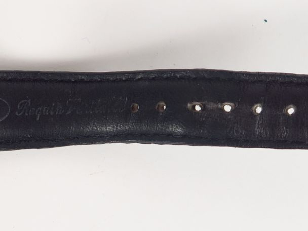 BINESA. Chronographe boitier en or 18k (750).  Boîtier fermeture à pre