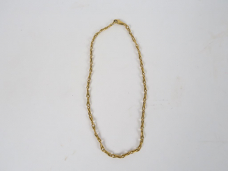Vente aux enchères Chaine en or.  Poids. 17,4 gr