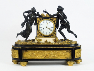 Vente aux enchères Pendule de style Louis XVI en bronze à patine brune et dorée et marbre