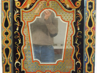 Vente aux enchères Miroir 1950 en verre églomisé. Dim. 63 x 55 cm
