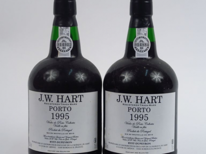 2 BOUTEILLES PORTO J.W. HART - 1995 - MISE : 2010