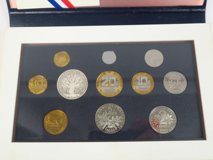 Coffret 'monnaie de Paris' : 11 pièces