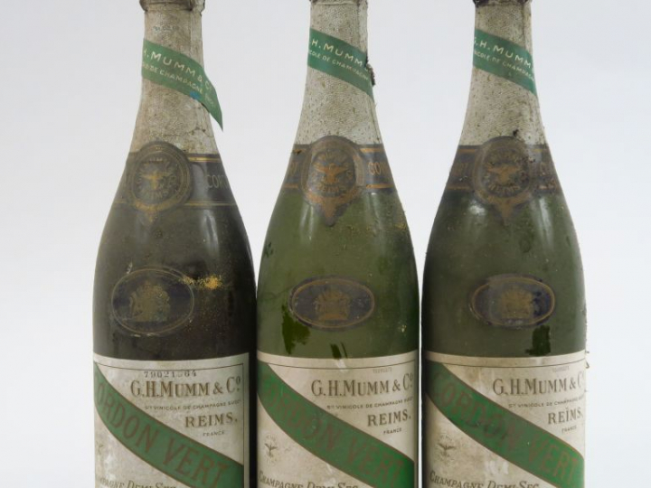 3 VIEILLES BOUTEILLES CHAMPAGNE MUMM 'CORDON VERT' DEMI SEC - BONS NIV