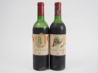 Vente aux enchères 2 BOUTEILLES CHÂTEAU LATOUR 1er GCC PAUILLAC - 1969 - 1 MEP/1 BEP-VIDA