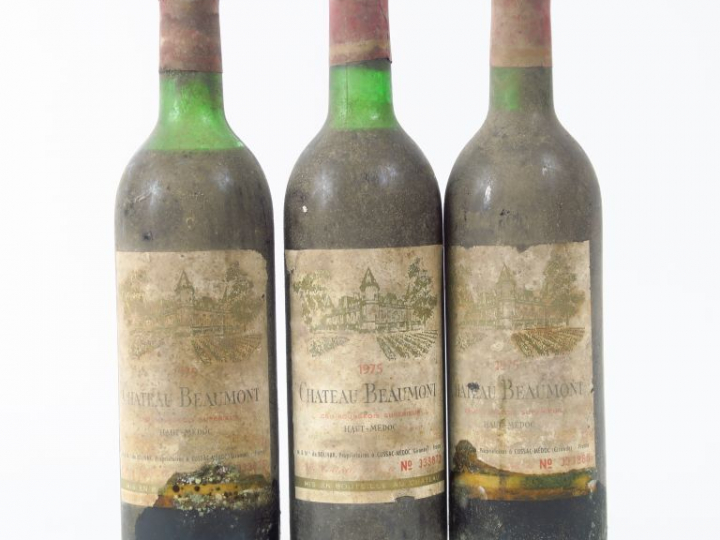 3 BOUTEILLES CHÂTEAU BEAUMONT HAUT MEDOC - 1975 - 1 BG/1 LB/1 HEP