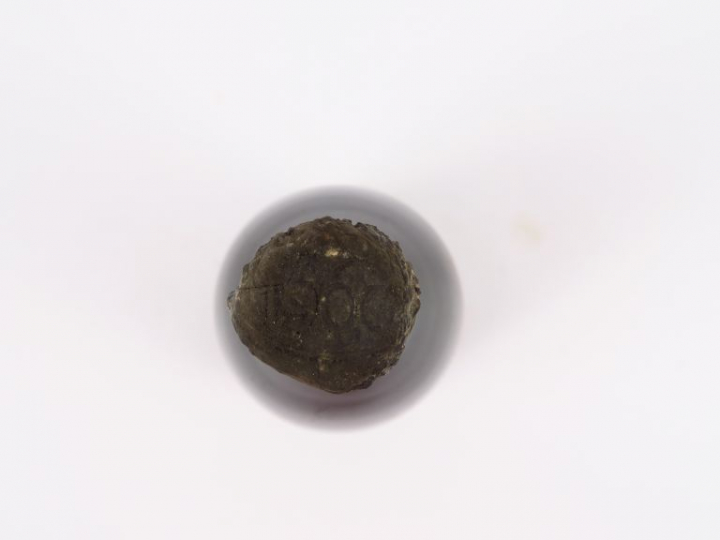 1 BOUTEILLE ARMAGNAC - 1900 - CAPS ESTAMPEE