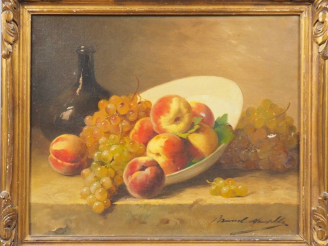 Vente aux enchères BRUNEL de NEUVILLE. "Nature morte aux raisins, pêches et à la bouteill