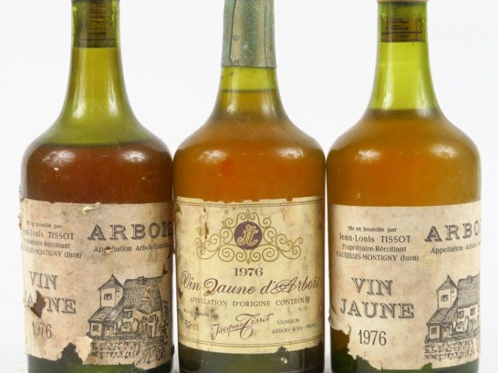 3 BOUTEILLES VIN JAUNE TISSOT - 1976 - EA
