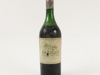 Vente aux enchères 1 BOUTEILLE CHÂTEAU HAUT BRION 1er GCC GRAVES - 1961 - 6,2 CM/EF/CAPS 
