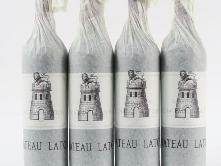 4 BOUTEILLES CHÂTEAU LATOUR 1er GCC PAUILLAC - 2010 - CBO