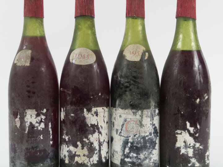 4 BOUTEILLES VOSNE ROMANEE CHEVILLOT - 1955 - 1 à 3 CM/3 à 5 CM/ETA/2 