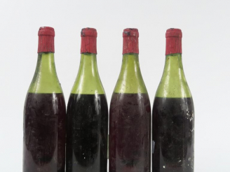 Vente aux enchères 4 BOUTEILLES BOURGOGNE - DE 8 à 9 CM