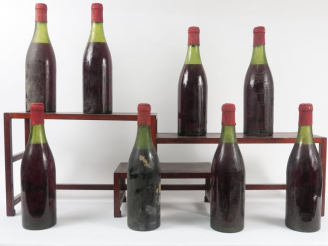 Vente aux enchères 8 BOUTEILLES BOURGOGNE - DE 4 à 6 CM/SE