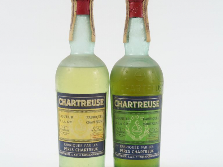 2 DEMIES BOUTEILLES CHARTREUSE TARRAOGONE 'LA SEISENTA' - PERIODE 1960