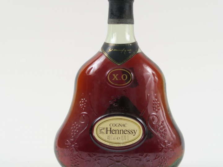 1 VIEILLE BOUTEILLE COGNAC HENNESSY XO 