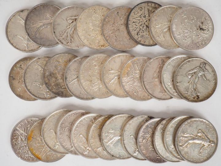 Ensemble de pièces de 5 Francs en argent.  Poids. 6220 g