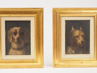Vente aux enchères Ecole française XIXème. 'Portraits de chiens'. Paire d'huiles sur pann