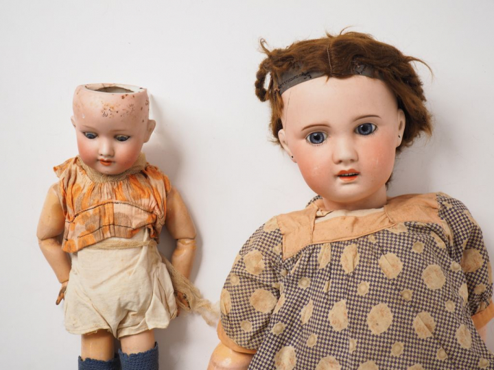 Lot de poupées anciennes en l'état Armand Marseille 390, taille 40 cm,