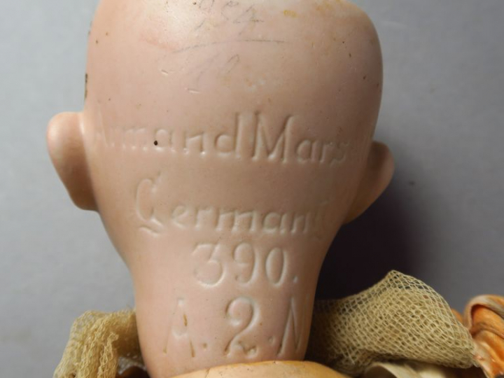 Lot de poupées anciennes en l'état Armand Marseille 390, taille 40 cm,