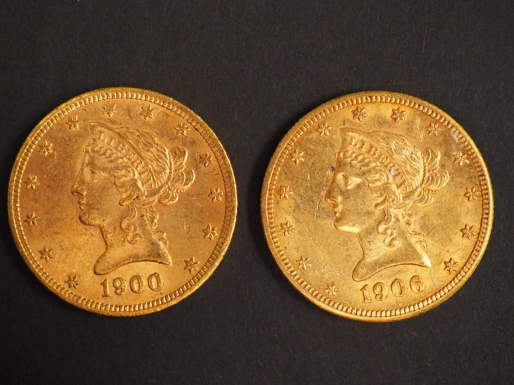 Deux pièces de 10 Dollars or, 1900 et 1906. FRAIS ACHETEURS : 5% TTC