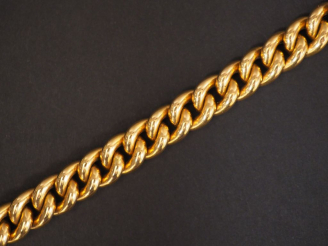 Vente aux enchères Bracelet en or jaune, maille gourmette.  Long. 18,5 cm Poids. 21,62 g
