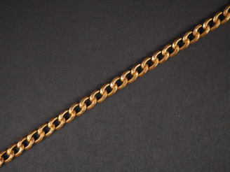 Vente aux enchères Giletière en or jaune. Long. 42 cm Poids. 17,30 g