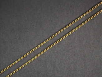 Vente aux enchères Chaine en or jaune.  Long. 56 cm  Poids. 5,02 g