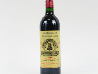 Vente aux enchères 1 BOUTEILLE CHÂTEAU L'ANGELUS GC ST EMILION - 1988