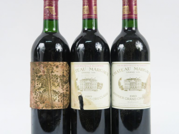 3 BOUTEILLES CHÂTEAU MARGAUX 1er GCC MARGAUX - 1989 - 2 BG/1 LB/2 ET/1