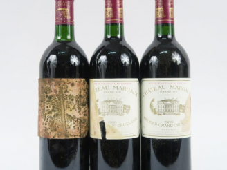Vente aux enchères 3 BOUTEILLES CHÂTEAU MARGAUX 1er GCC MARGAUX - 1989 - 2 BG/1 LB/2 ET/1