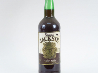 Vente aux enchères 1 BOUTEILLE RHUM JACKSIE
