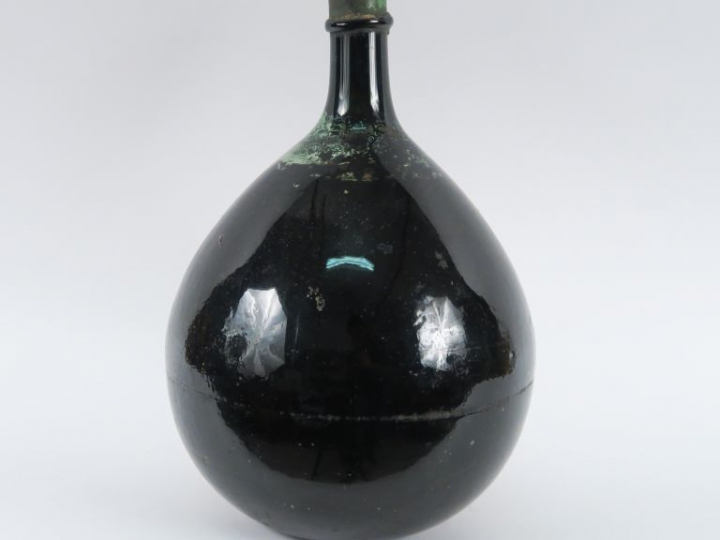 1 DAME JEANNE (7 L) EAU DE VIE - MISE PARTICULIÈRE