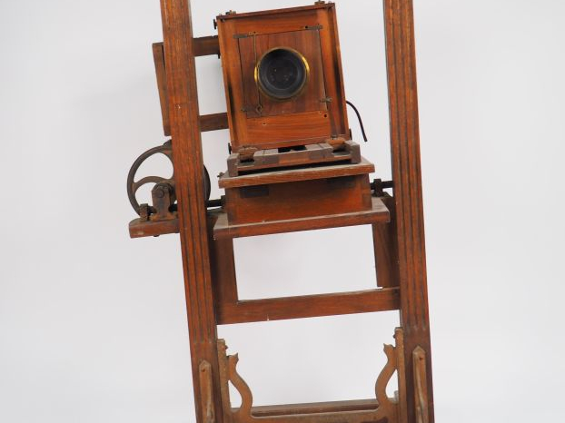 Chambre photographique d'atelier roulante à crémaillère avec objectif 