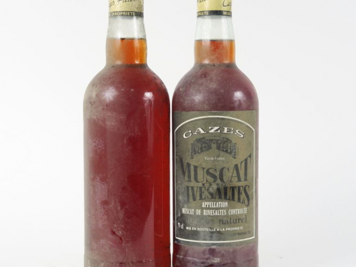2 BOUTEILLES MUSCAT DE RIVESALTES VIEUX CAZES FRÈRES - 1 SE