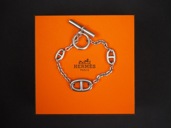HERMES. Bracelet en argent modèle "Farandole". Signé. Poids : 26,24 g