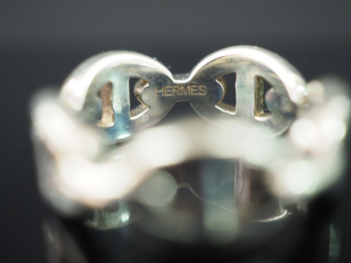 HERMES. Bague en argent. Signée Poids : 5,64 g