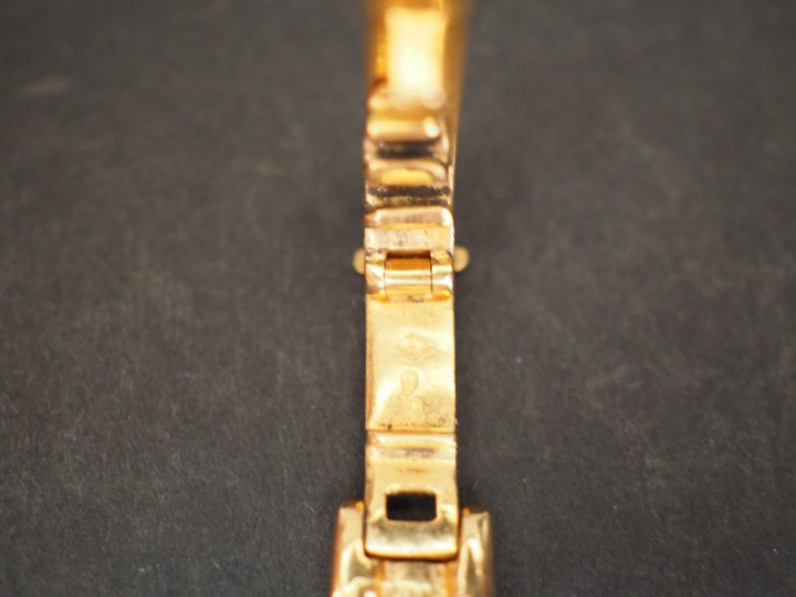 JAEGER LECOULTRE. Montre de dame 1960 boitier et bracelet or (avec son