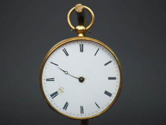 Vente aux enchères Montre de gousset en or et métal. Poids tel. : 48 g (mauvais état)