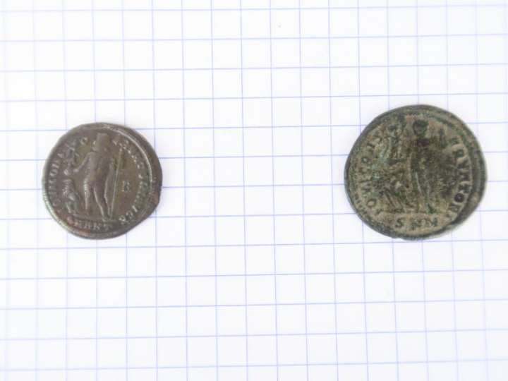 Licinius I (308-324 apr. J.-C.), lot de deux follis dont Antioche, 317