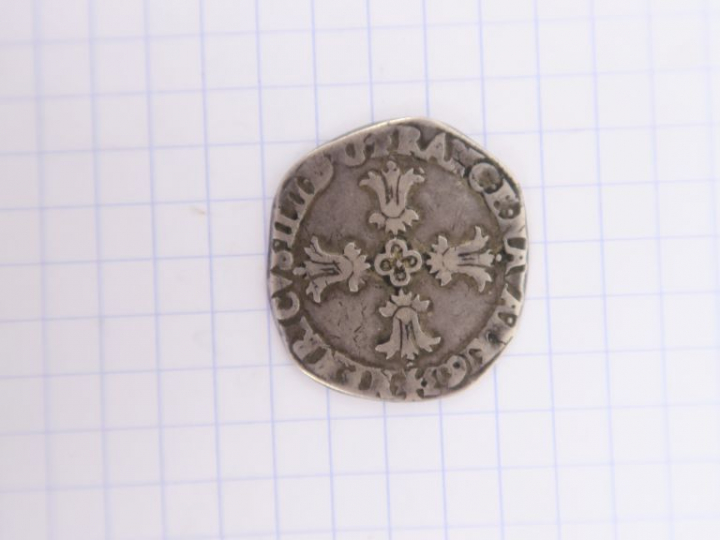 Henri IV, huitième d’écu, croix feuillue de face, 1603. TB